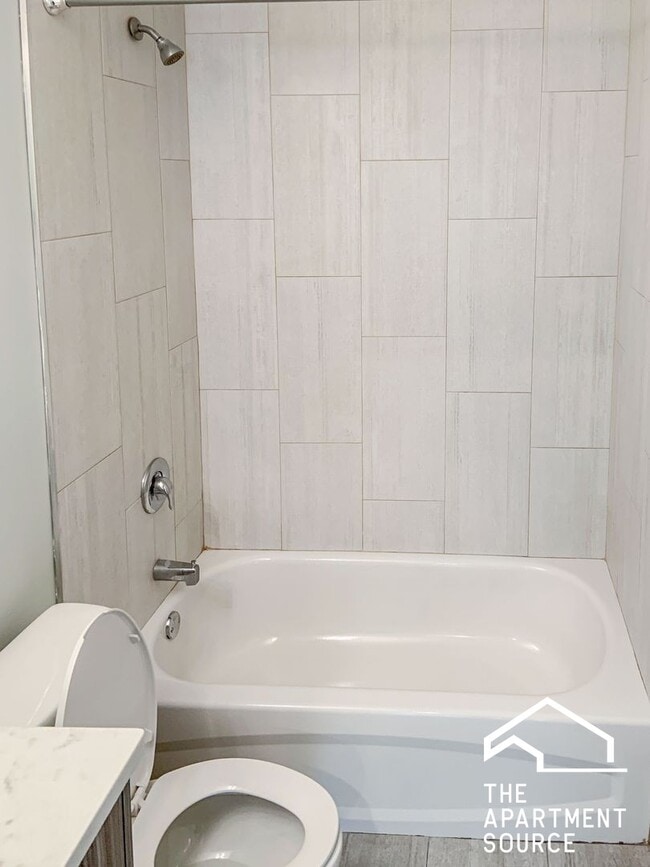 Foto del edificio - 2624 N Rockwell St