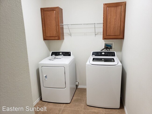 Foto del edificio - 3 br, 2 bath House - 2108 East hayes Street