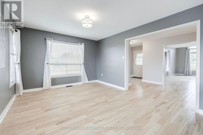 Building Photo - 132 Brown Wood Dr