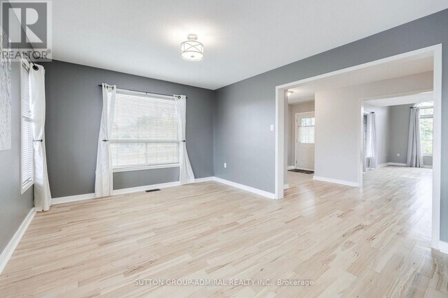 Photo du bâtiment - 132 Brown Wood Dr