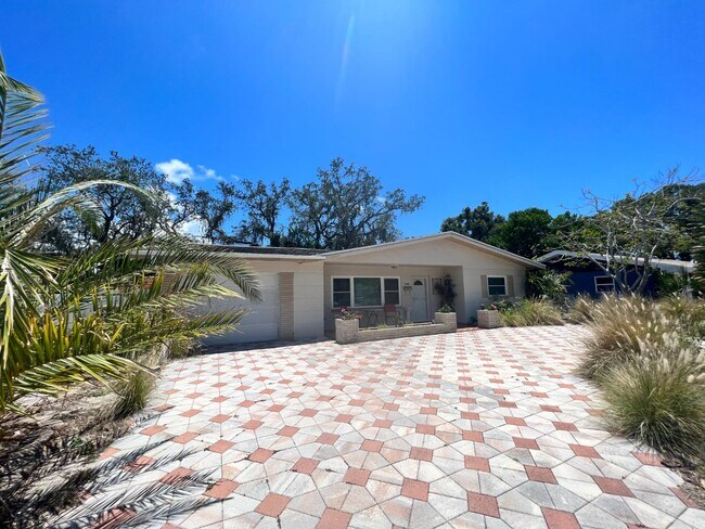 Foto del edificio - 6164 Fairfield Ave S