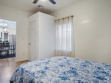 Foto del edificio - 2118 N Prospect Ave