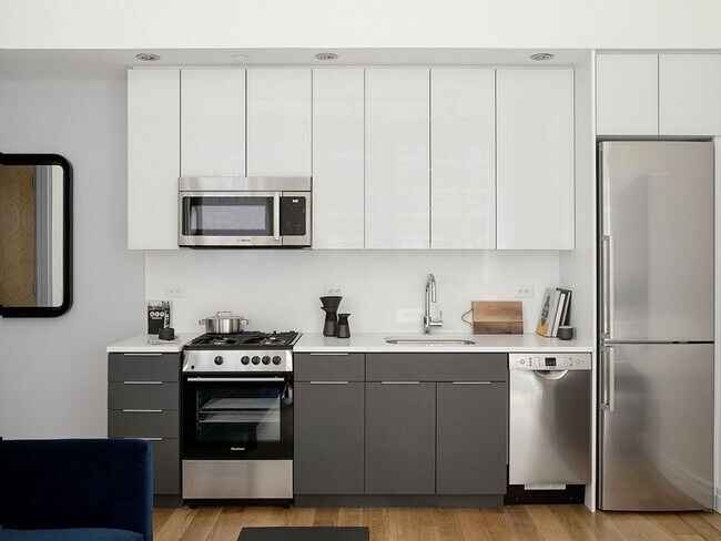 Building Photo - 325 Kent Ave