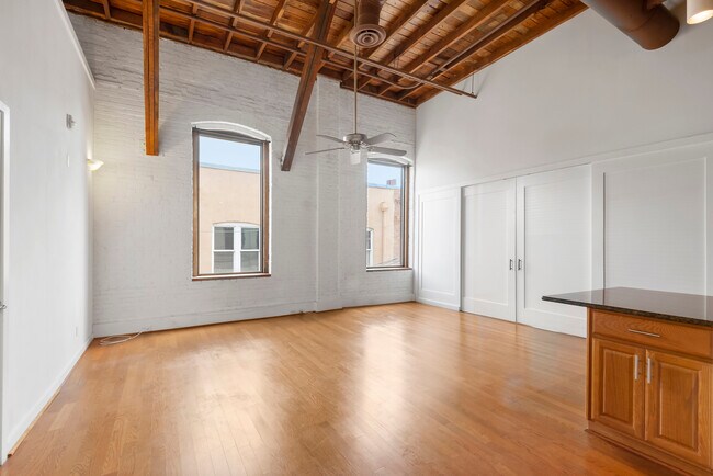 Foto del edificio - 285 E Stuart Ave