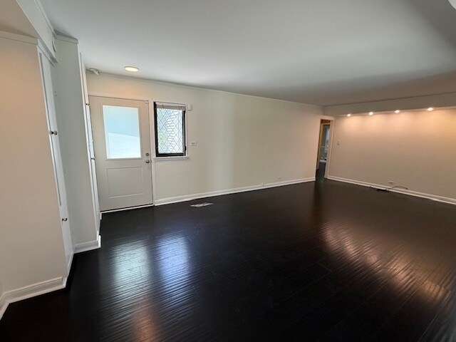Foto del edificio - 1435 Sycamore Ln