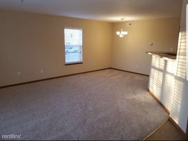 Building Photo - 2 br, 2 bath Condo - 628 Homerun Drive