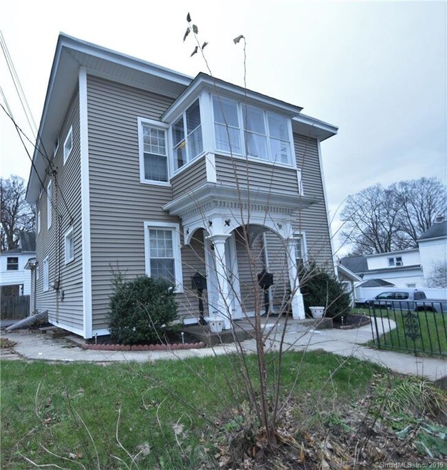 Building Photo - 42 Vermont Ave