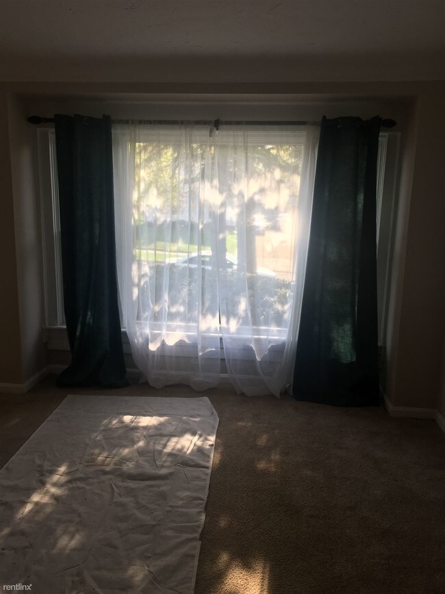 Building Photo - 4 br, 1.5 bath House - 1500 Biltmore