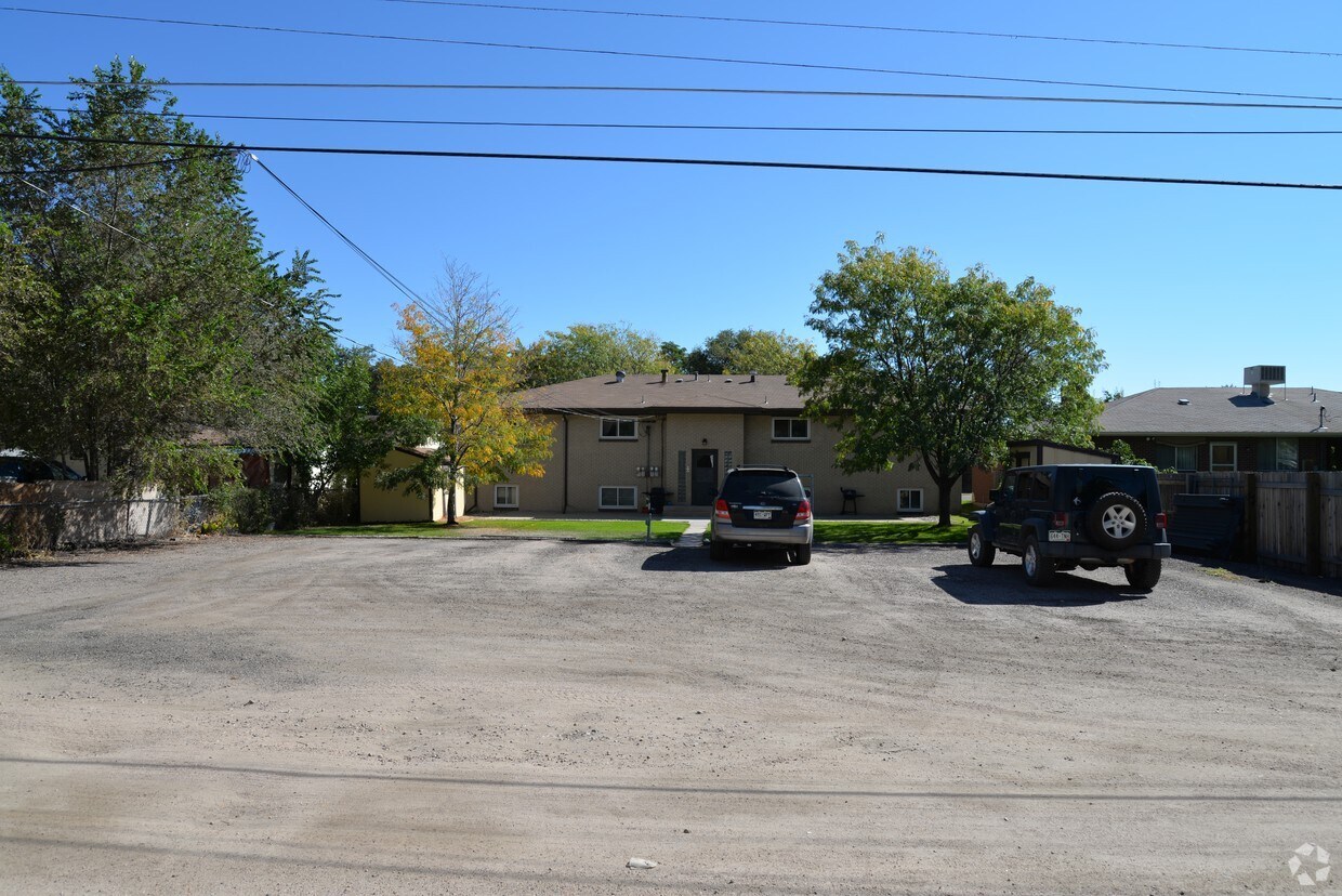 Building Photo - 259 S 10th Ave