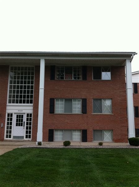 Building Photo - 8229 Denwood Dr