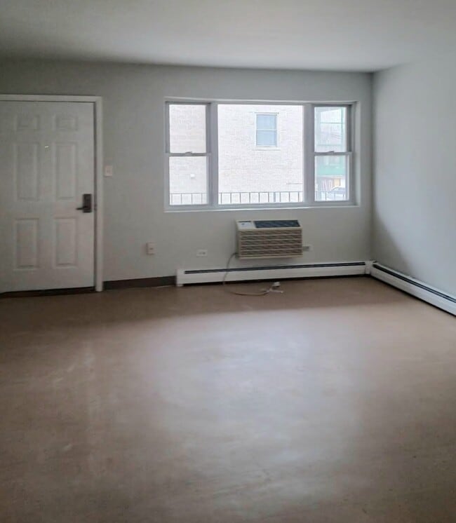 Building Photo - 5741 W 35th St