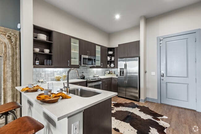 1BR, 1BA - 745SF - Kitchen - Evoke