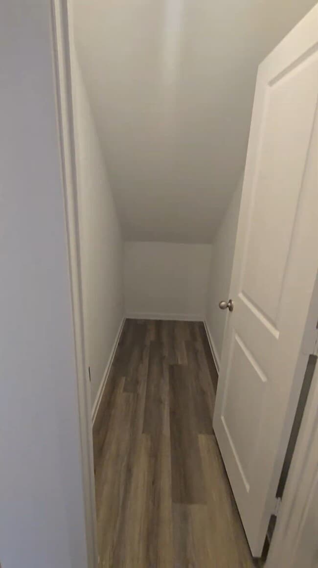 Building Photo - 939 Moon Drop Ln