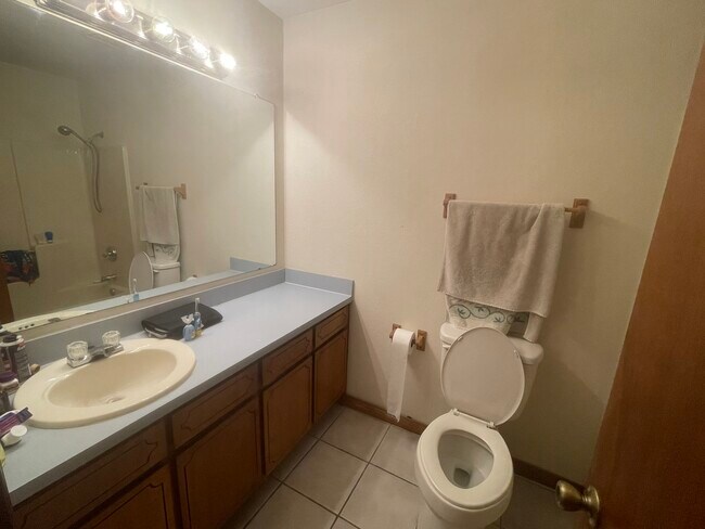 Foto del edificio - 8520 Misty Ridge Ln