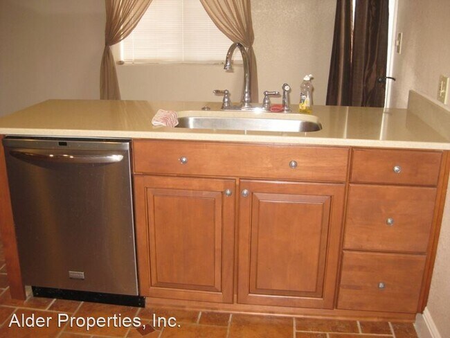 Building Photo - 3 br, 2.5 bath House - 3300 White Lake Pkwy