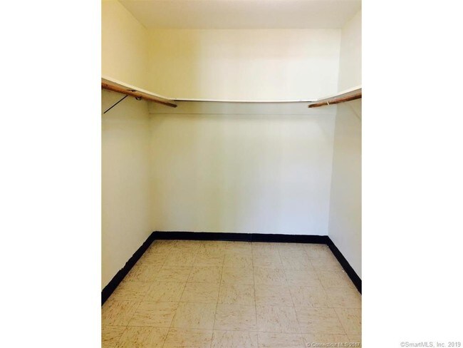 Foto del edificio - 986 Whalley Ave