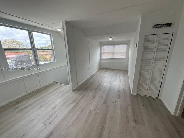 Foto del edificio - 274 E 9th St