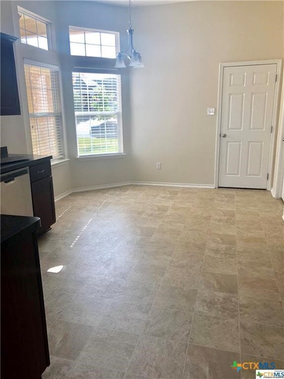 Foto del edificio - 5803 Alexandria Dr