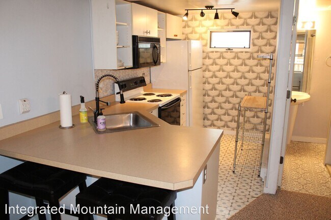 Building Photo - Studio, 1 bath House - 914 Waters Avenue U...