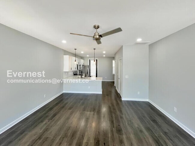 Foto del edificio - 601 Mason Ward Pl
