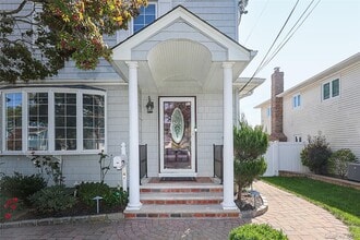 Building Photo - 248 Montgomery Ave