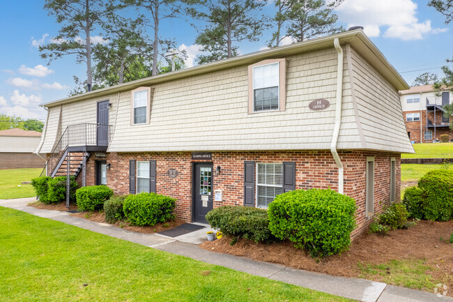 Leasing Office - Carriage House Apartments