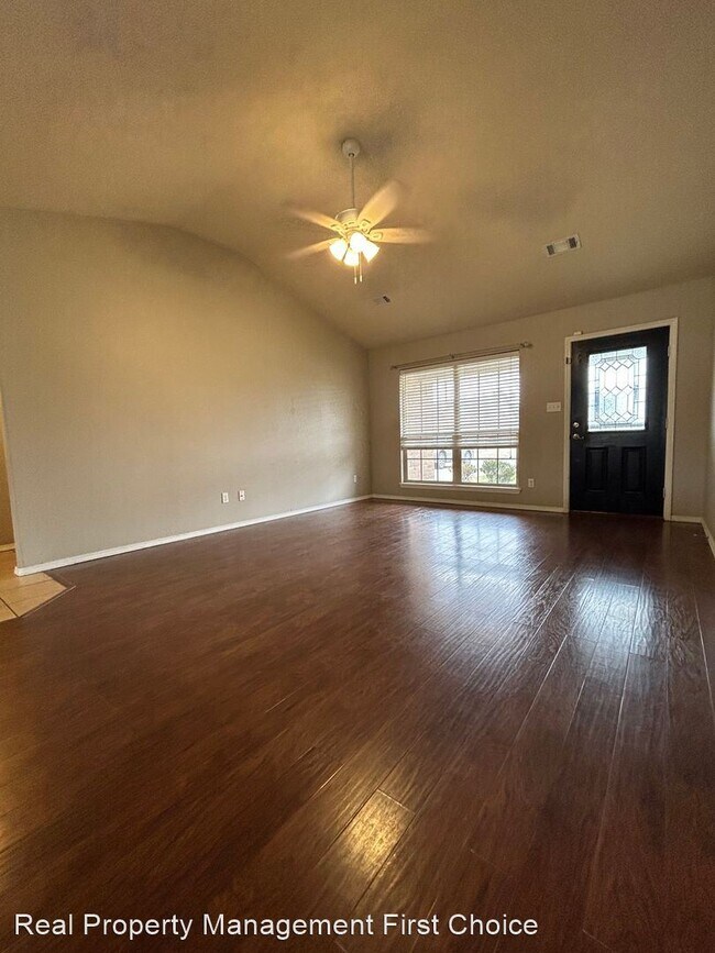Foto del edificio - 3 br, 2 bath House - 7705 Huntington Way
