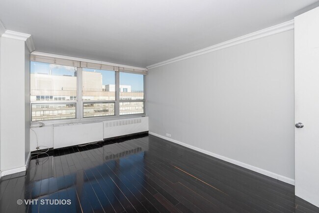 Building Photo - 4800 S Chicago Beach Dr
