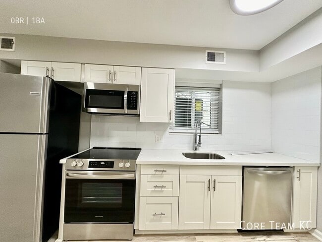 Building Photo - 1132 W 41st-9W