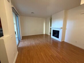 Building Photo - 10921 Sabre Hill Dr