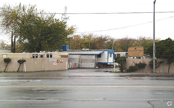 Building Photo - Acorn Mobile Village