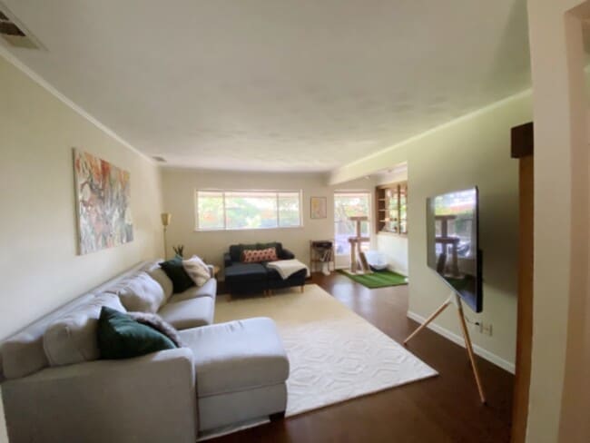 Building Photo - 317 Hanover Ln