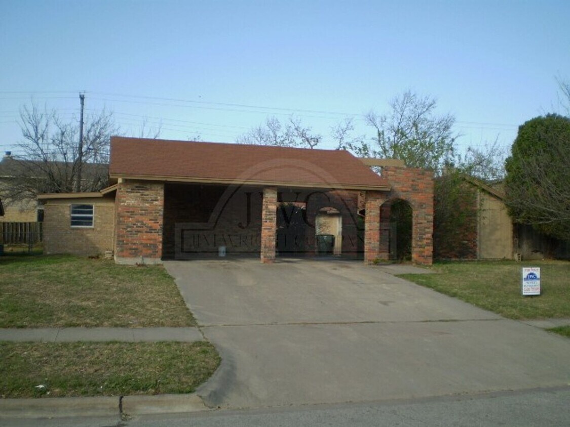 Foto principal - 406 Skyline Ave