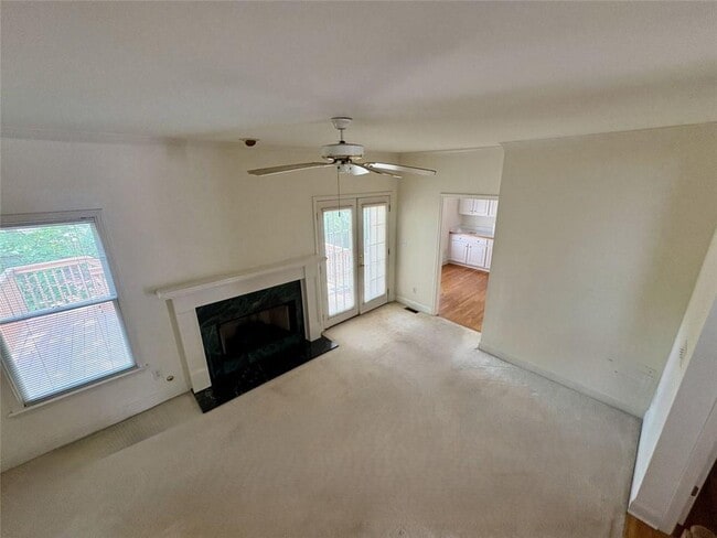 Foto del edificio - 3202 Oaktree Ct NW
