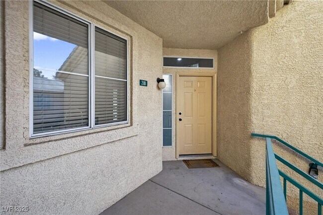 Foto del edificio - 5155 W Tropicana Ave