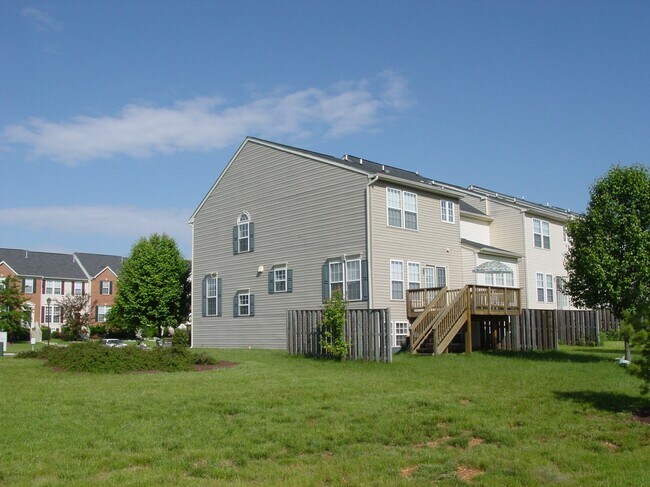 Spacious Yard - 1814 Spruce Peak Way