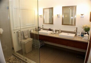 Building Photo - 4820 Abbeyville Ave