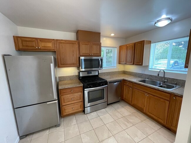 Kitchen - 2601 28th St