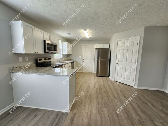 Building Photo - 113 Dove Landing