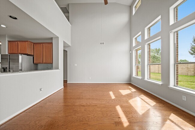 Foto del edificio - 25959 Ravenside Dr