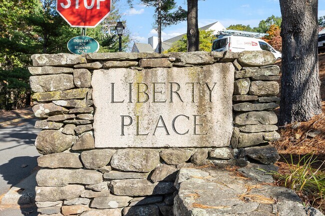 Foto del edificio - Liberty Place Apartments