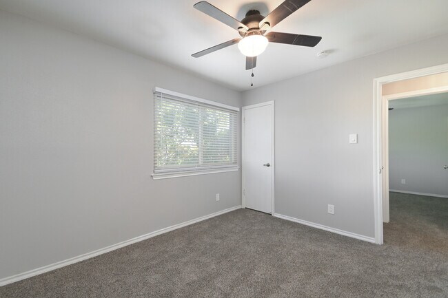 Building Photo - 13418 Pebble Cir