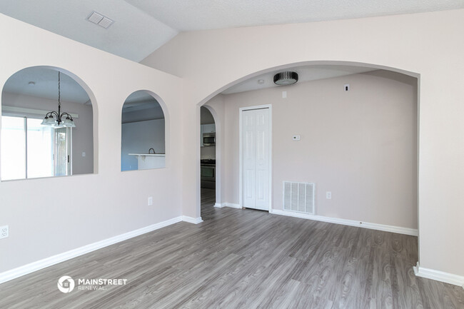 Building Photo - 210 Dalton Dr