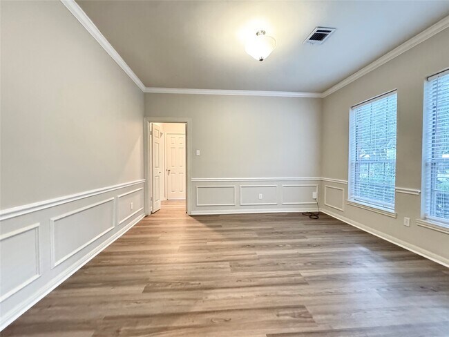 Foto del edificio - 4510 Colony Hills Dr