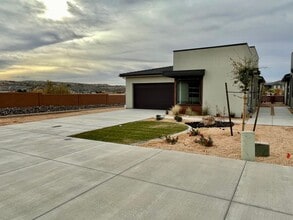Building Photo - 2818 Church Oak Dr