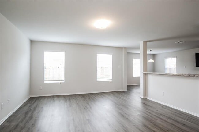 Building Photo - 4835 Giant Sequoia Way