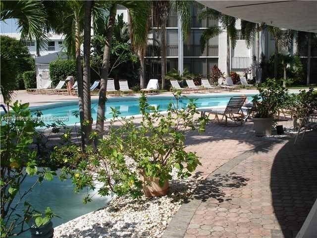 Foto del edificio - 5300 NE 24th Terrace