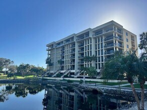 Building Photo - 1095 Gulf of Mexico Dr