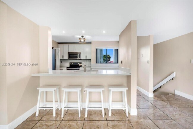 Foto del edificio - 9937 NW 9th St Cir