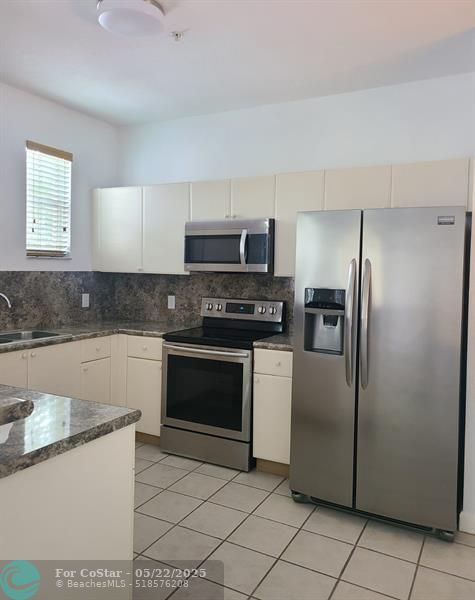 Foto principal - 2659 Carambola Cir N